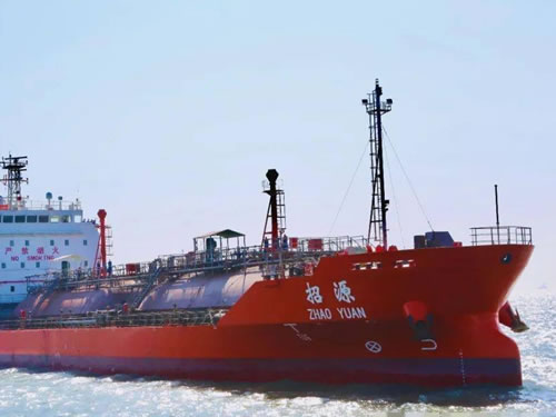 造船制造中使用的短端